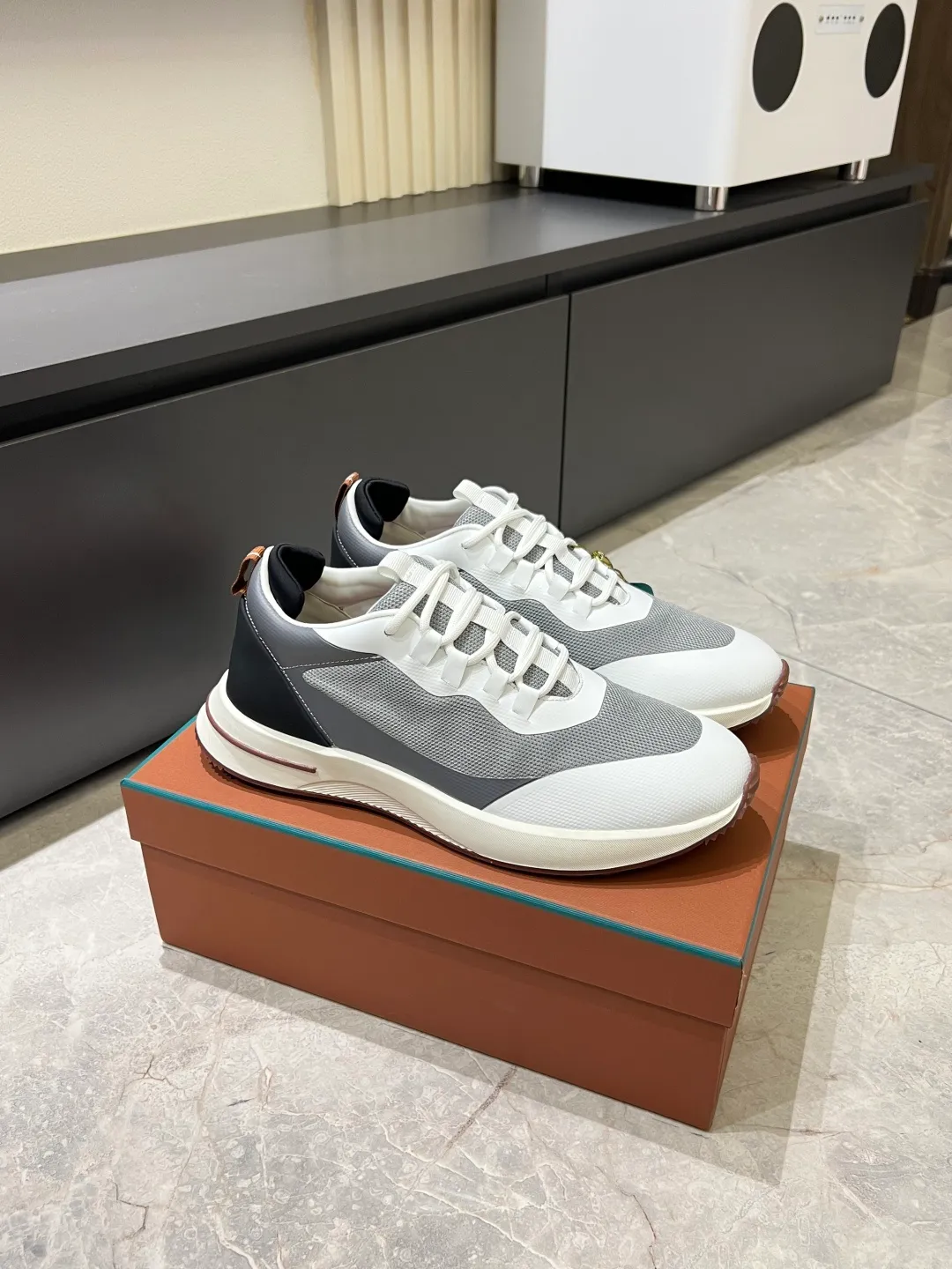Men's men's shoes 💰p480 Loro men's shoes 💰piana niche classic jogging shoes, men's lace-up casual shoes and sneakers, high-quality lightweight and comfortable fabrics, suitable for outdoor leisure, the color scheme is young and energetic, and it looks great with sportswear or casual suits! Size: 38-44 (45 customized)